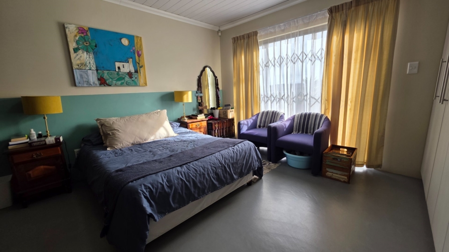 4 Bedroom Property for Sale in Hartenbos Heuwels Western Cape